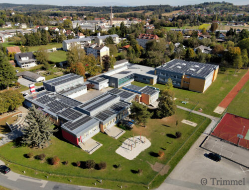 Sonnenkraftwerk am Schulzentrum Neudau